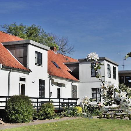 Provstegarden Bed & Breakfast Hovedgård Exterior foto