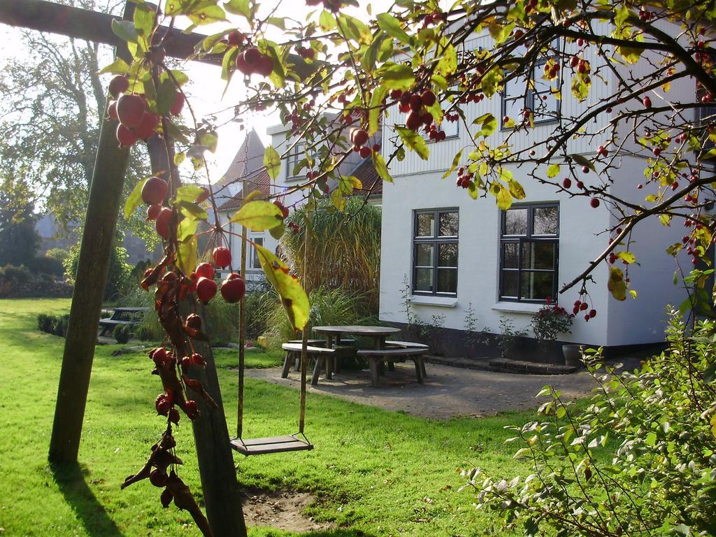Provstegarden Bed & Breakfast Hovedgård Exterior foto
